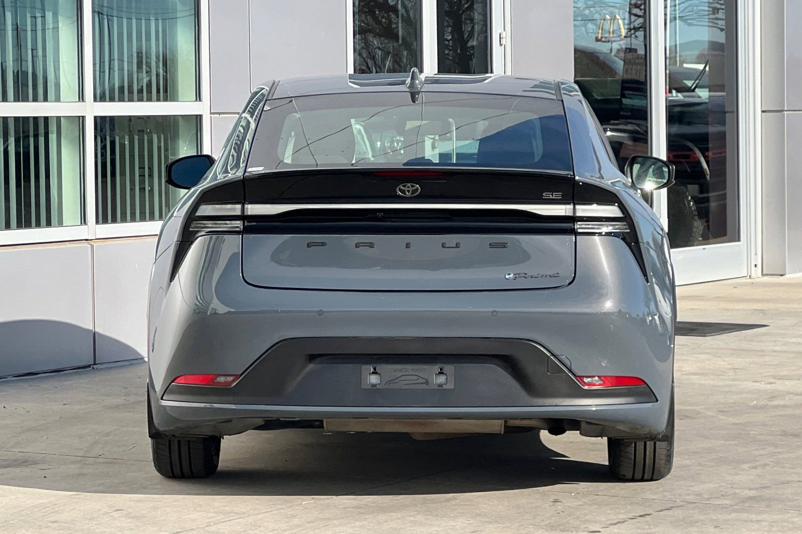 Used 2024 Toyota Prius Prime SE image 5