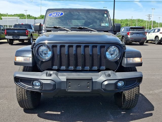 Used 2021 Jeep Wrangler Unlimited Sahara AWD/4WD image 2