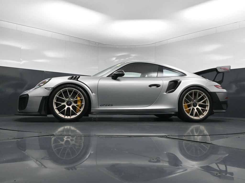 Used 2018 Porsche 911 GT2 RS RWD image 23