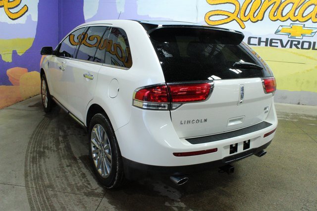 Used 2015 Lincoln MKX Base 4D Sport Utility w/ Equipment Group 101A image 6