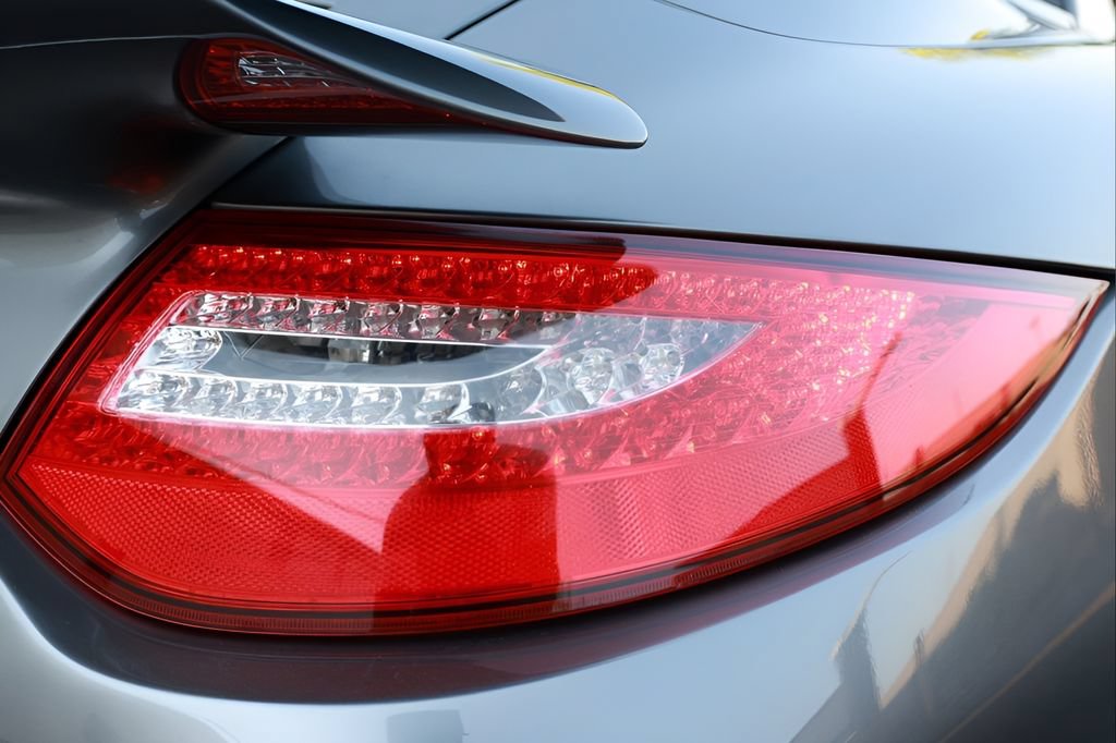 Used 2010 Porsche 911 Turbo AWD/4WD image 48