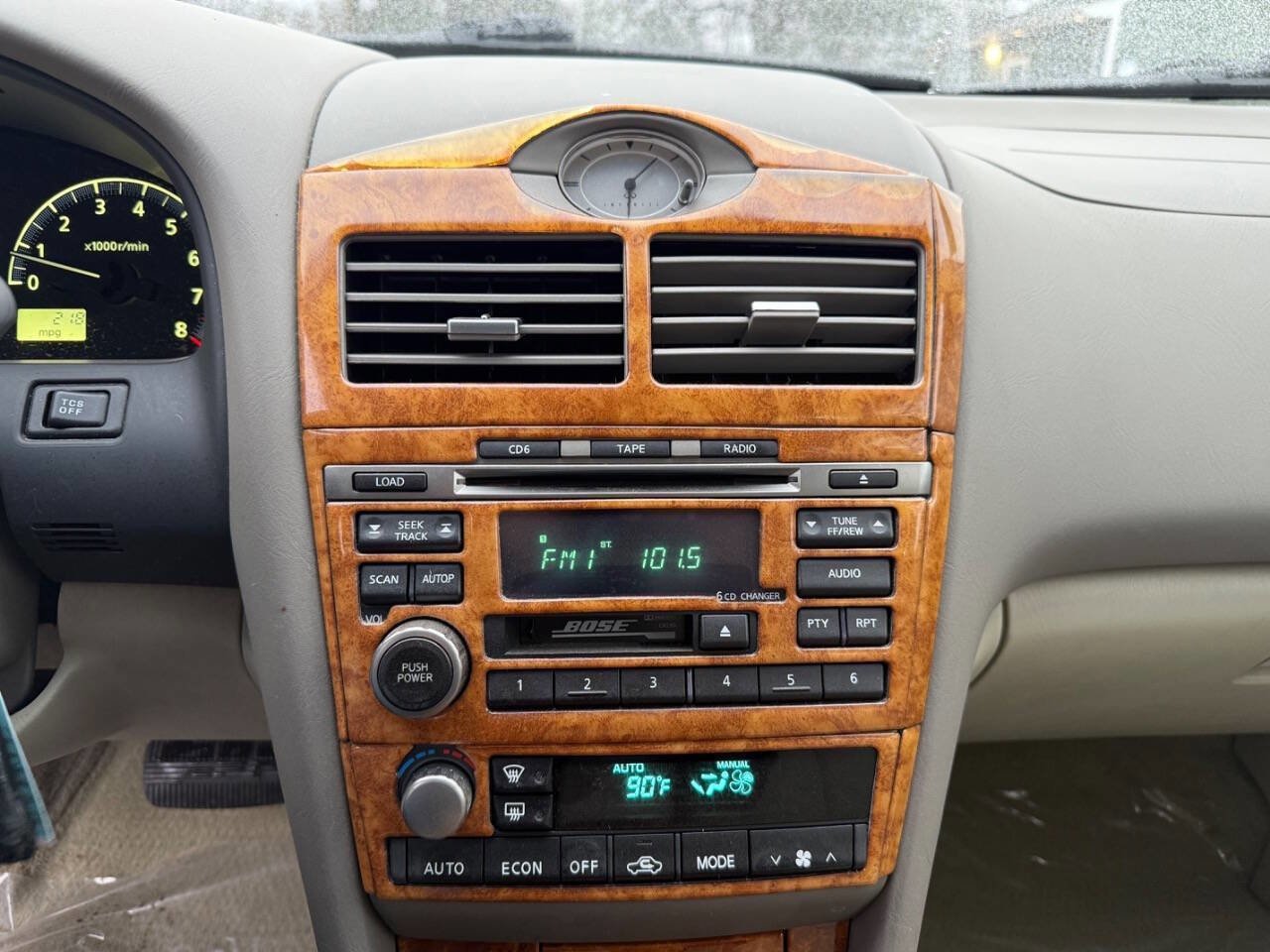 Used 2003 INFINITI I35 w/ Sunroof & Sunshade Pkg image 20