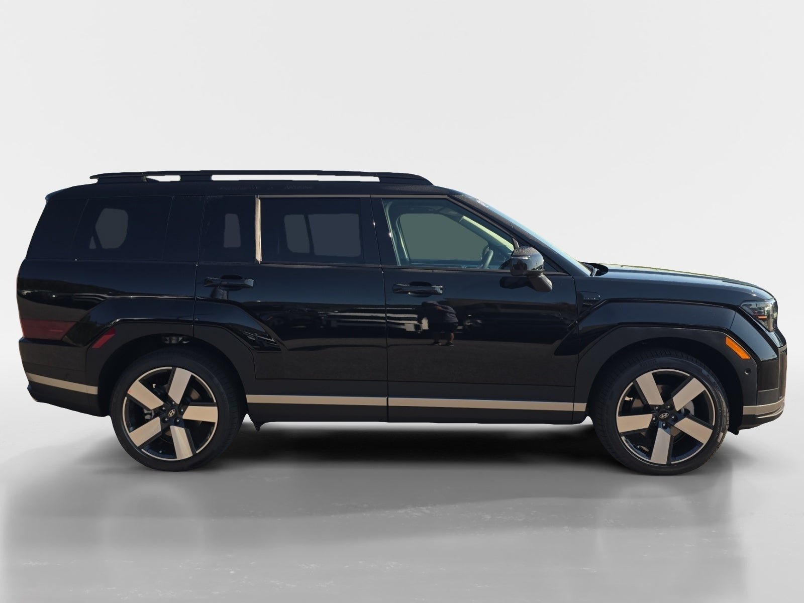 New 2027 Hyundai Santa Fe Limited AWD/4WD image 2