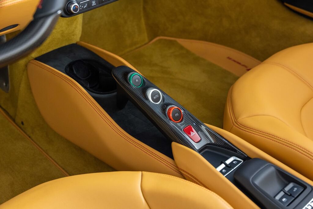 Used 2022 Ferrari F8 Tributo RWD image 51