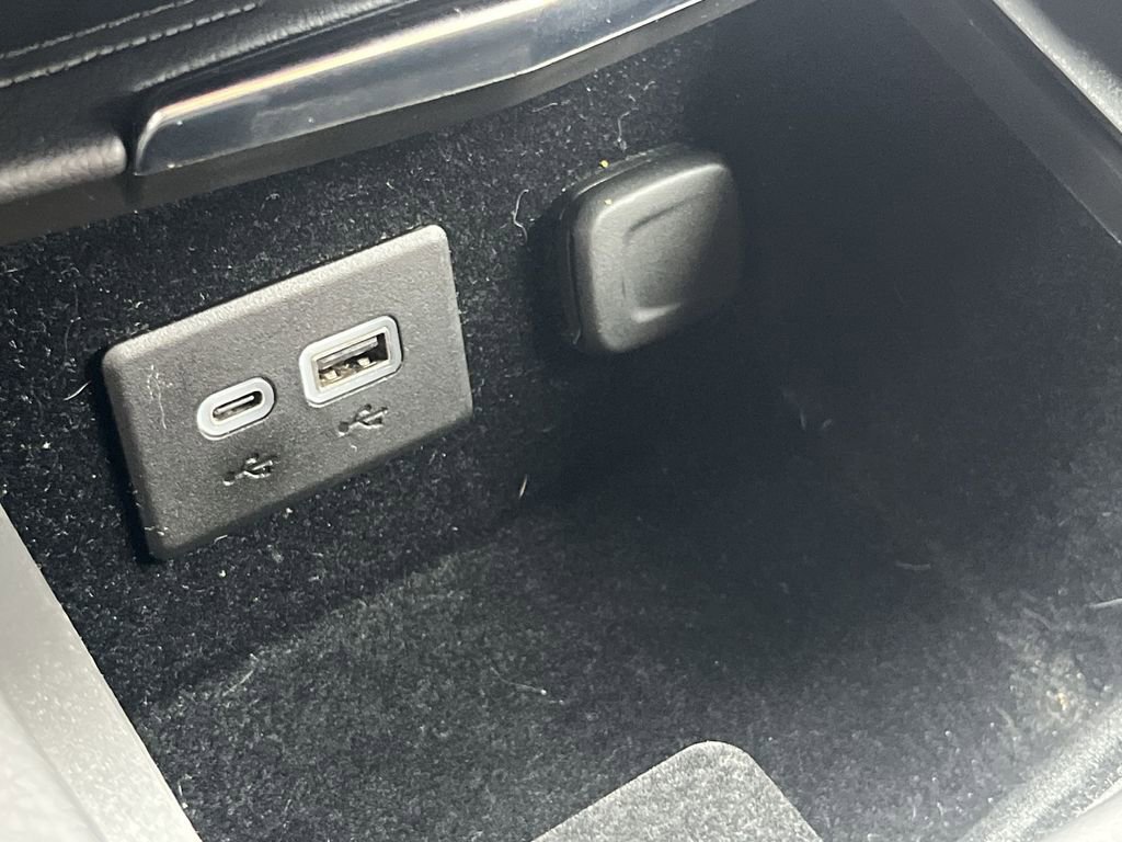 Certified 2024 Cadillac XT4 Premium Luxury image 50