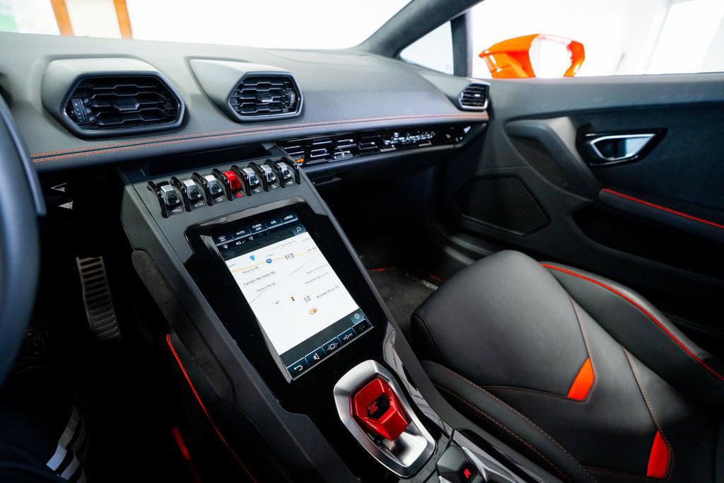 Used 2021 Lamborghini Huracan EVO image 49