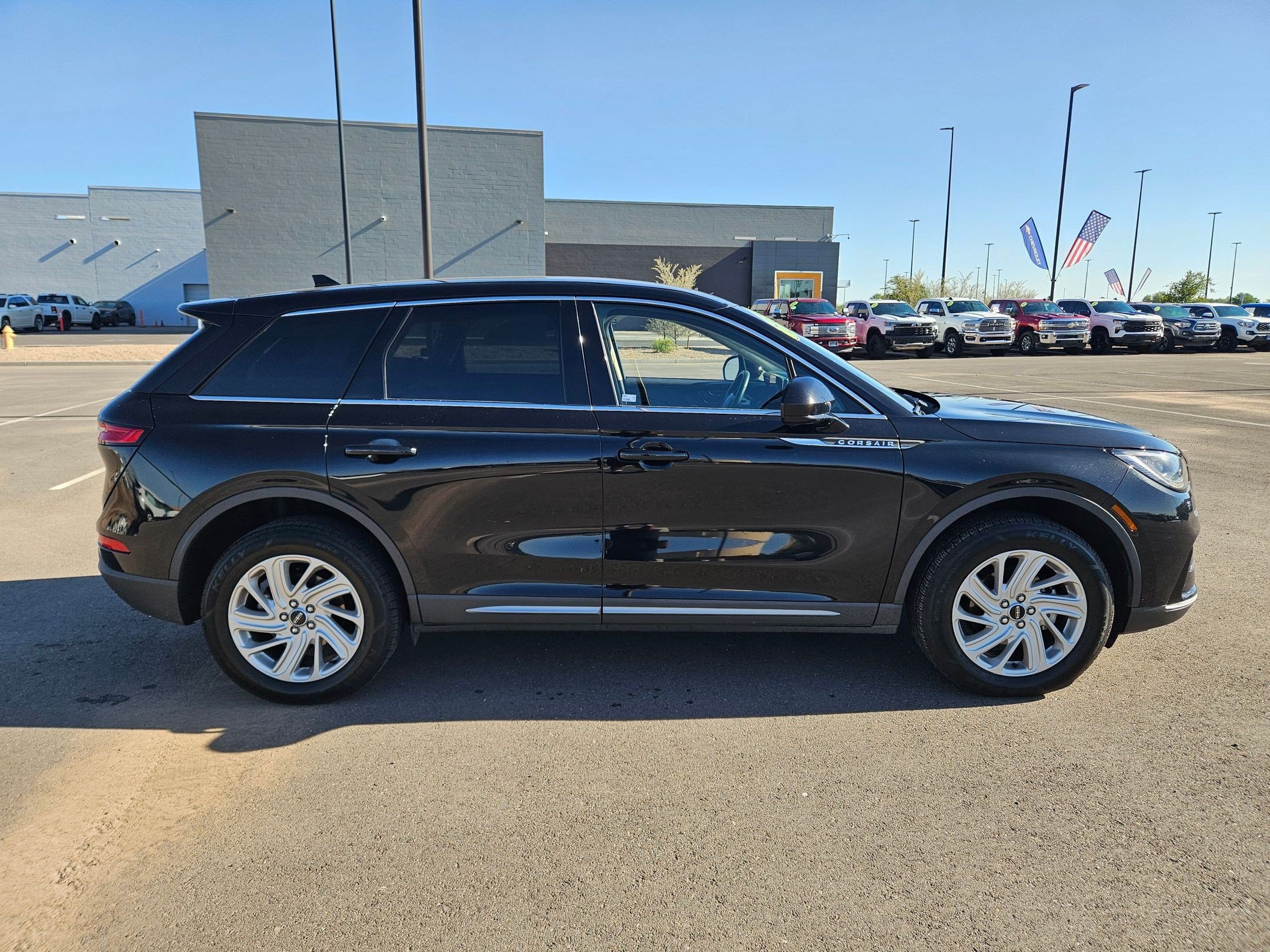 Used 2023 Lincoln Corsair AWD image 6