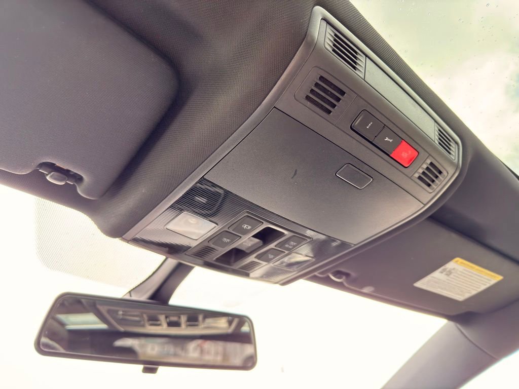 Used 2016 Volkswagen GTI SE image 45