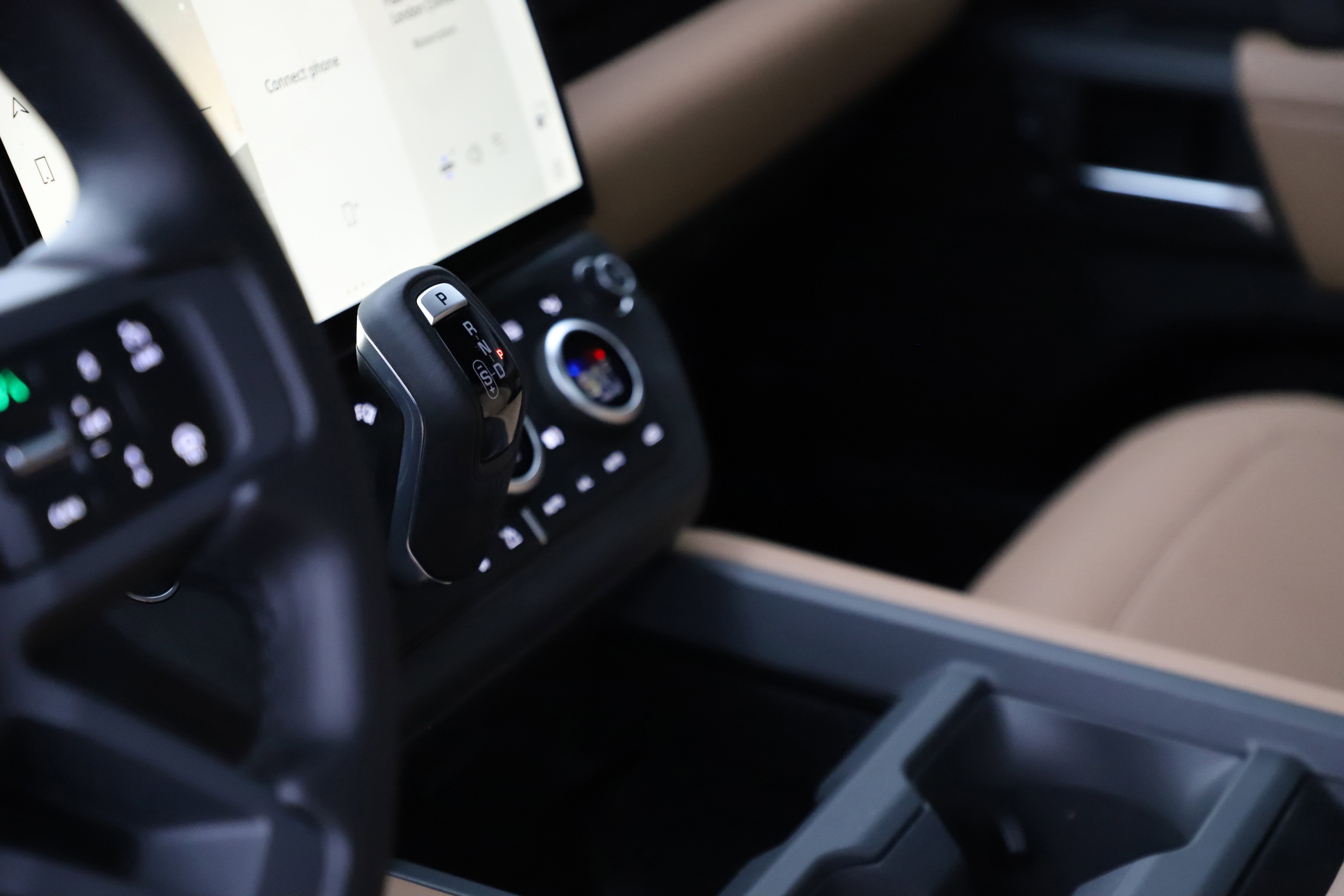 New 2026 Land Rover Defender 110 X-Dynamic SE image 18