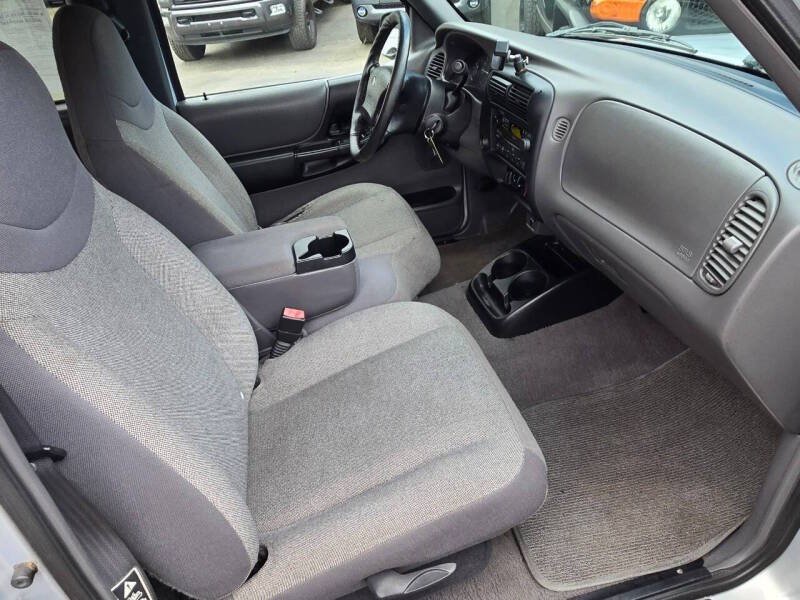 Used 2002 Ford Ranger XLT RWD image 2