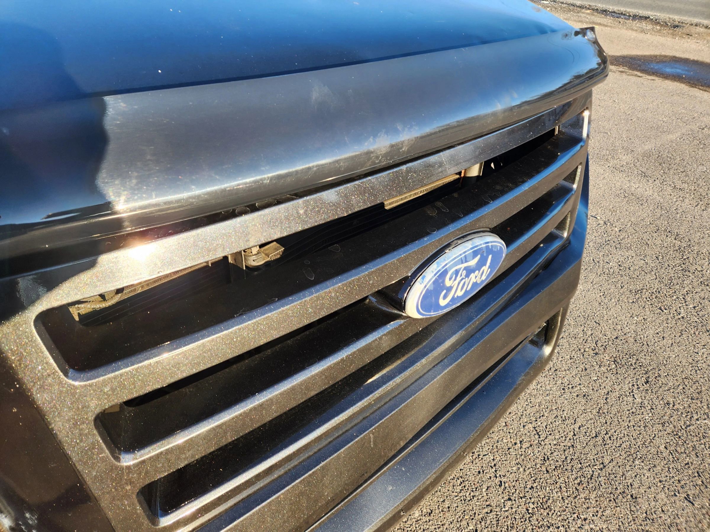 Used 2010 Ford Expedition Limited image 5