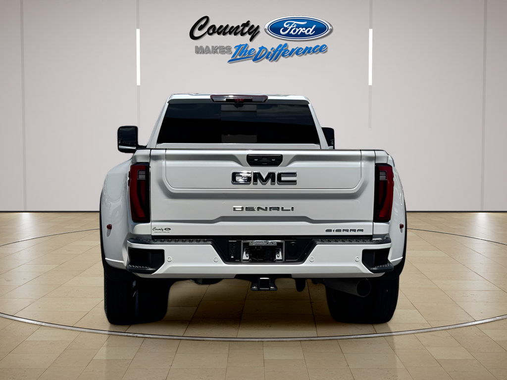 Used 2024 GMC Sierra 3500 Denali Ultimate AWD/4WD image 4