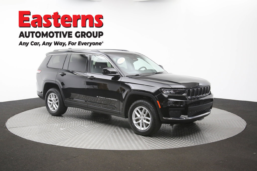 Used 2023 Jeep Grand Cherokee L Laredo AWD/4WD image 54