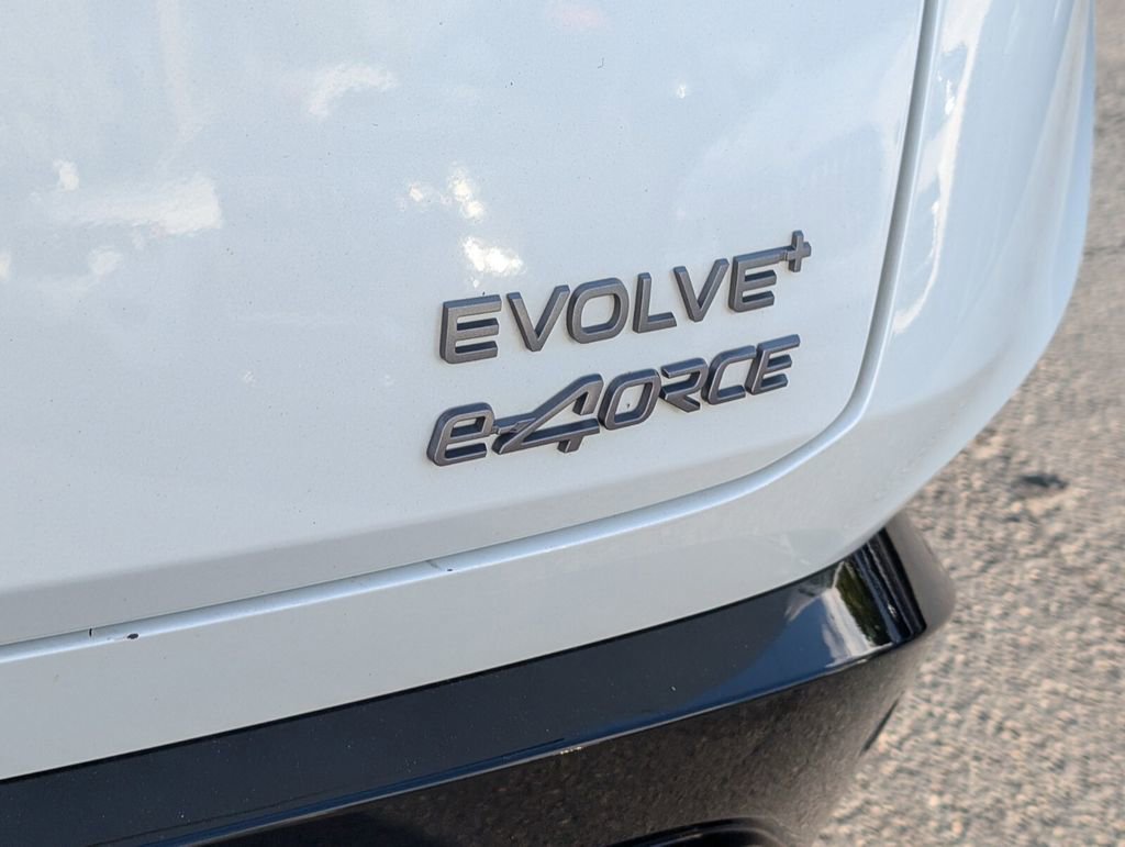 Used 2024 Nissan Ariya AWD image 15