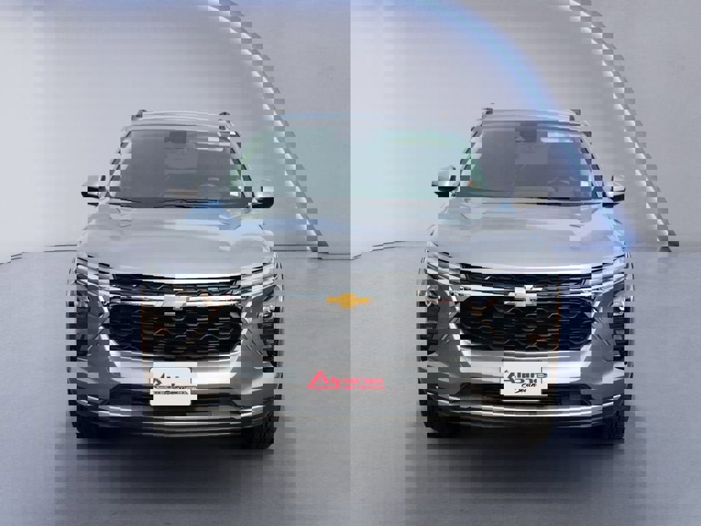 Used 2025 Chevrolet Trax LT w/ LT Convenience Package image 8