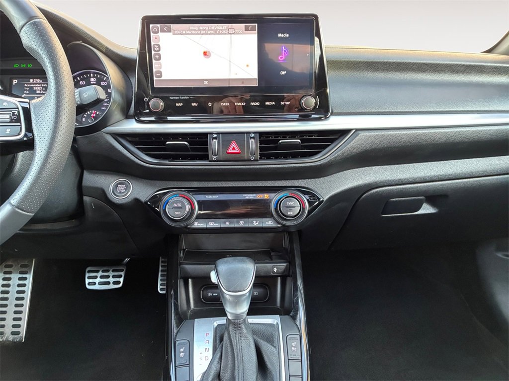 Used 2024 Kia Forte GT-Line w/ GT-Line Premium Package image 11