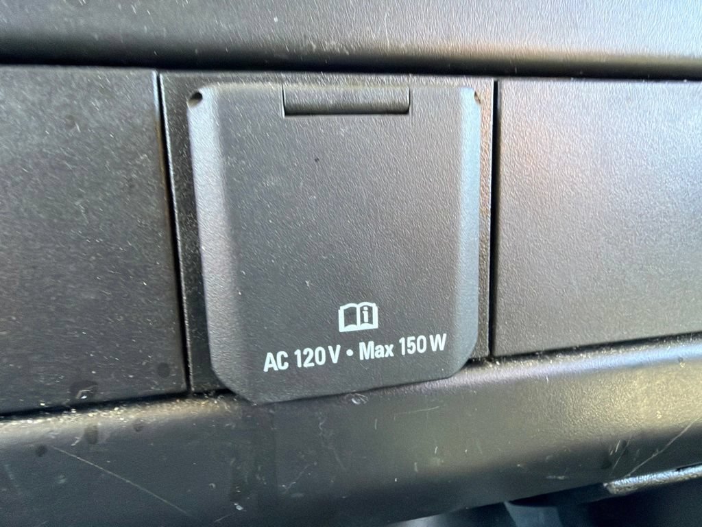 Used 2022 Chevrolet Express 2500 w/ Driver Convenience Package RWD image 26
