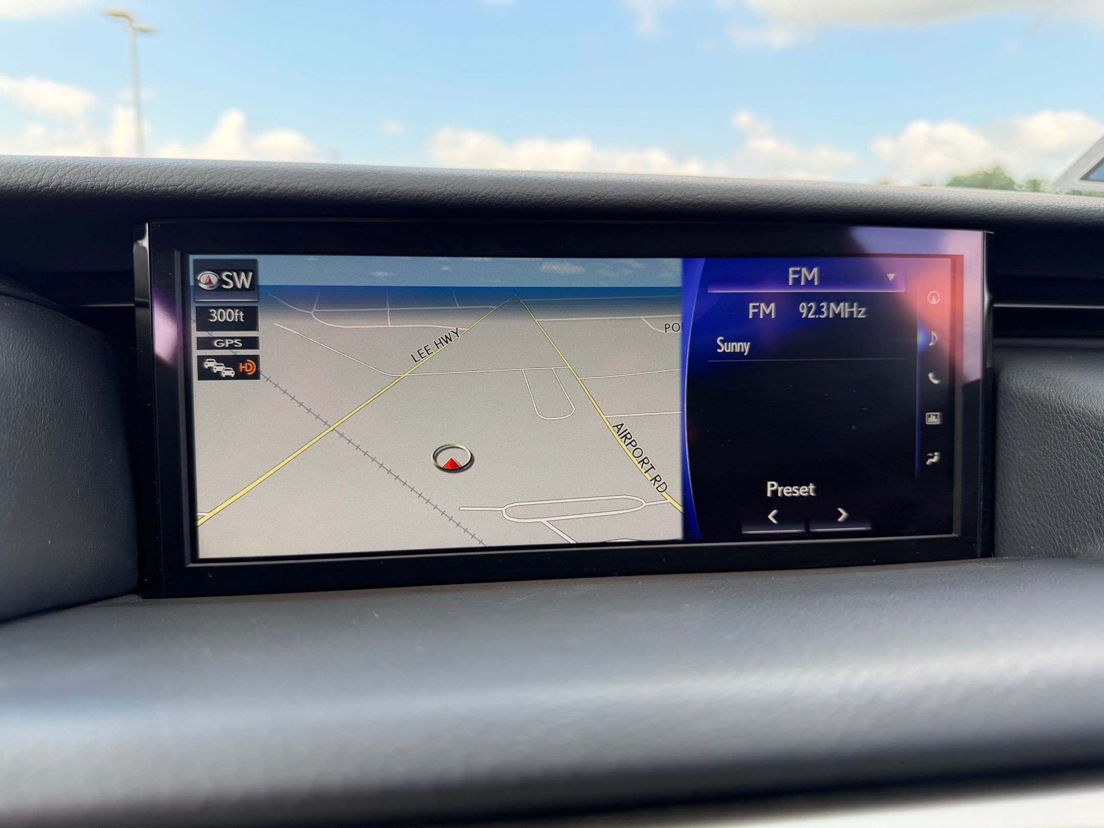 Used 2020 Lexus IS 300 F Sport w/ Blackline Edition RWD image 17