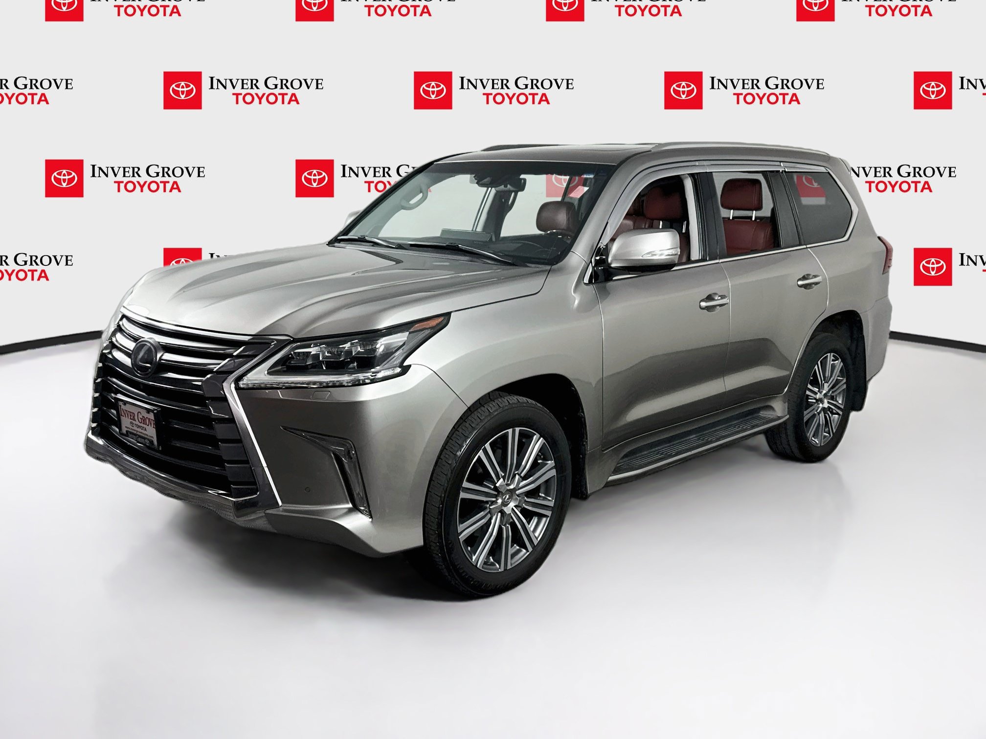 Used 2017 Lexus LX 570 4WD w/ Luxury Package image 1