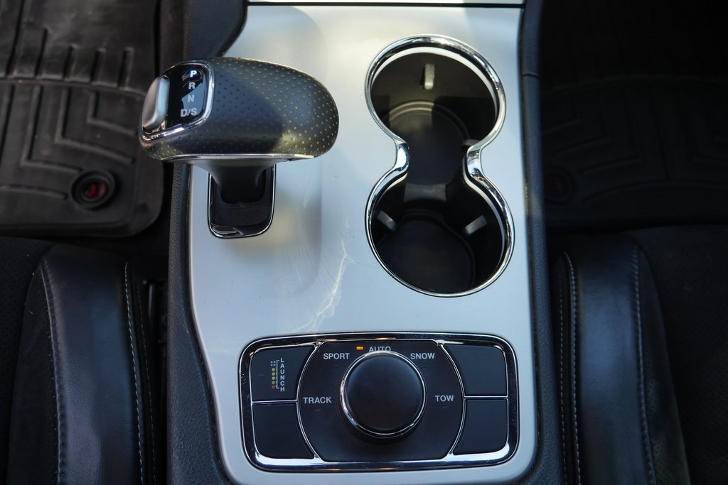 Used 2015 Jeep Grand Cherokee SRT w/ Luxury Group II image 20