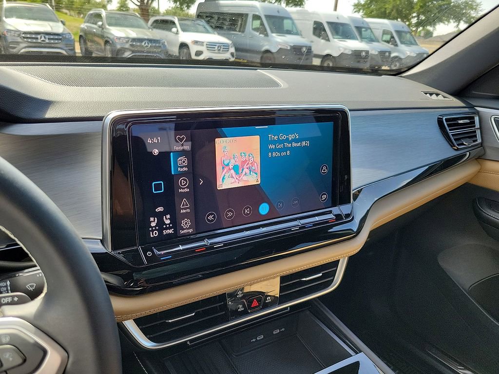 Used 2026 Volkswagen Atlas Cross Sport SE AWD/4WD image 19