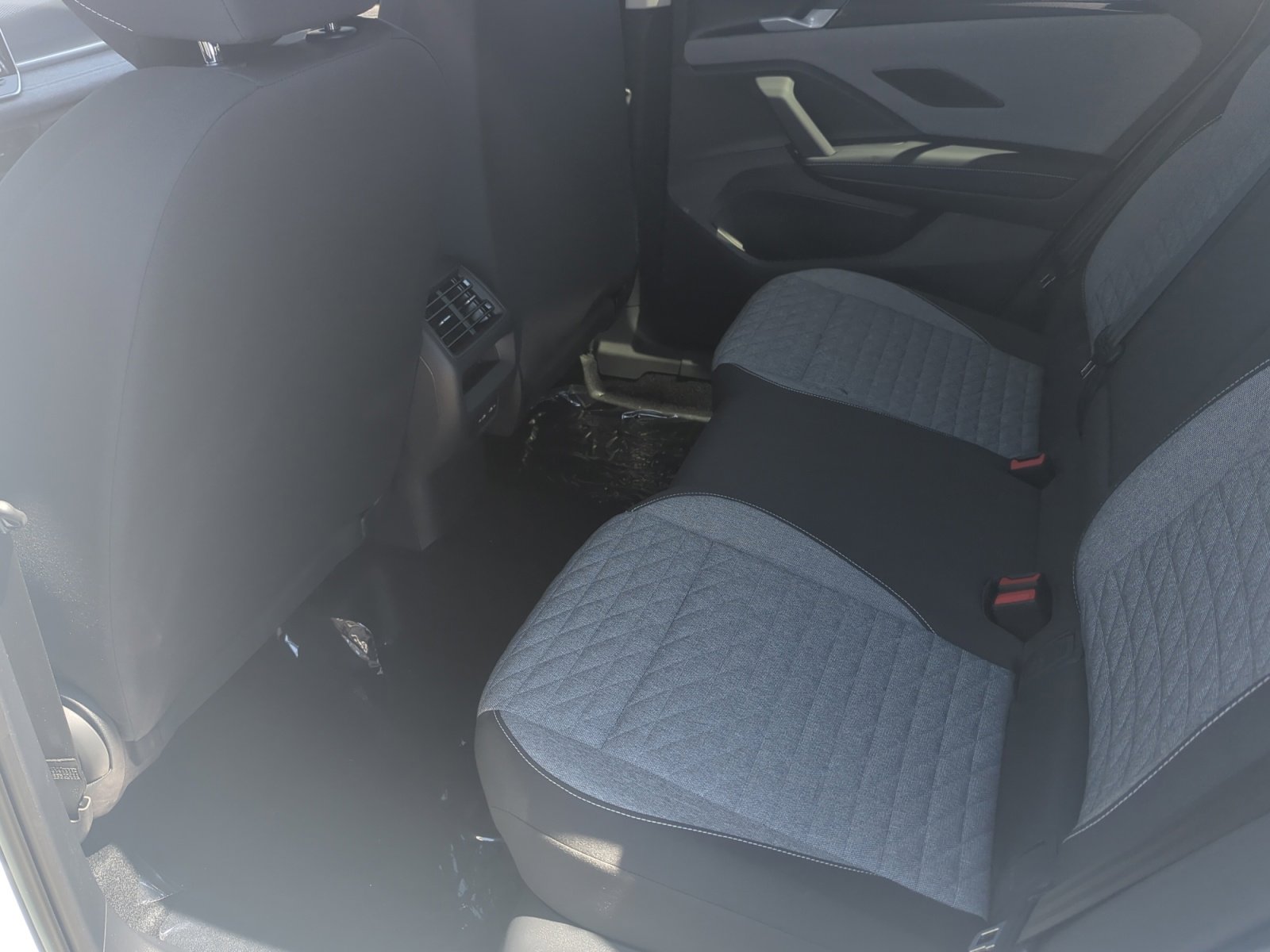 New 2025 Volkswagen Tiguan S image 17