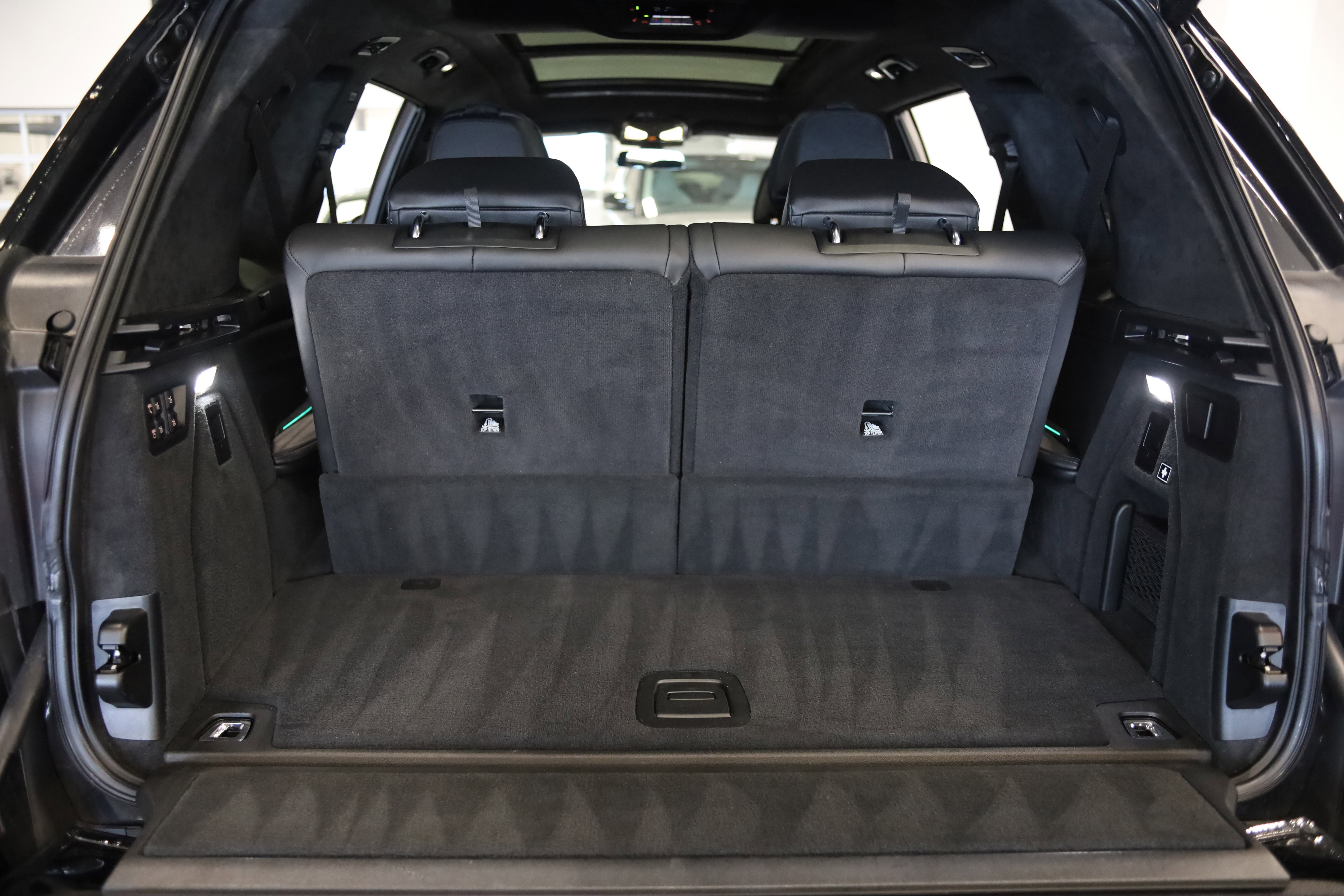 Used 2022 BMW X7 M50i w/ Dynamic Handling Package image 7