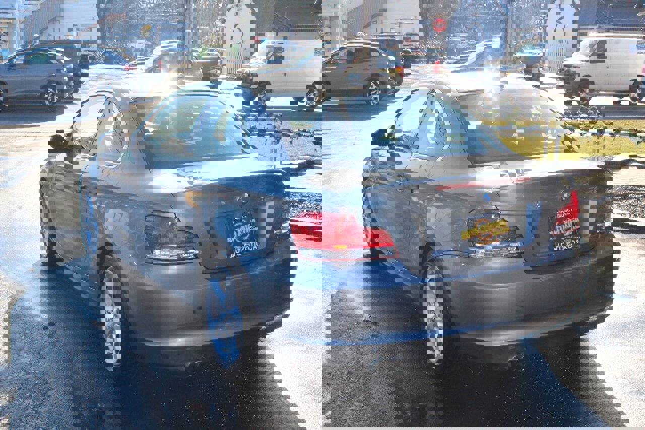 Used 2009 BMW 128i 128i image 2