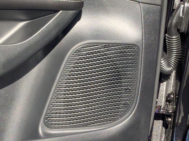 New 2026 Chrysler Pacifica Select w/ S Appearance Package FWD image 12