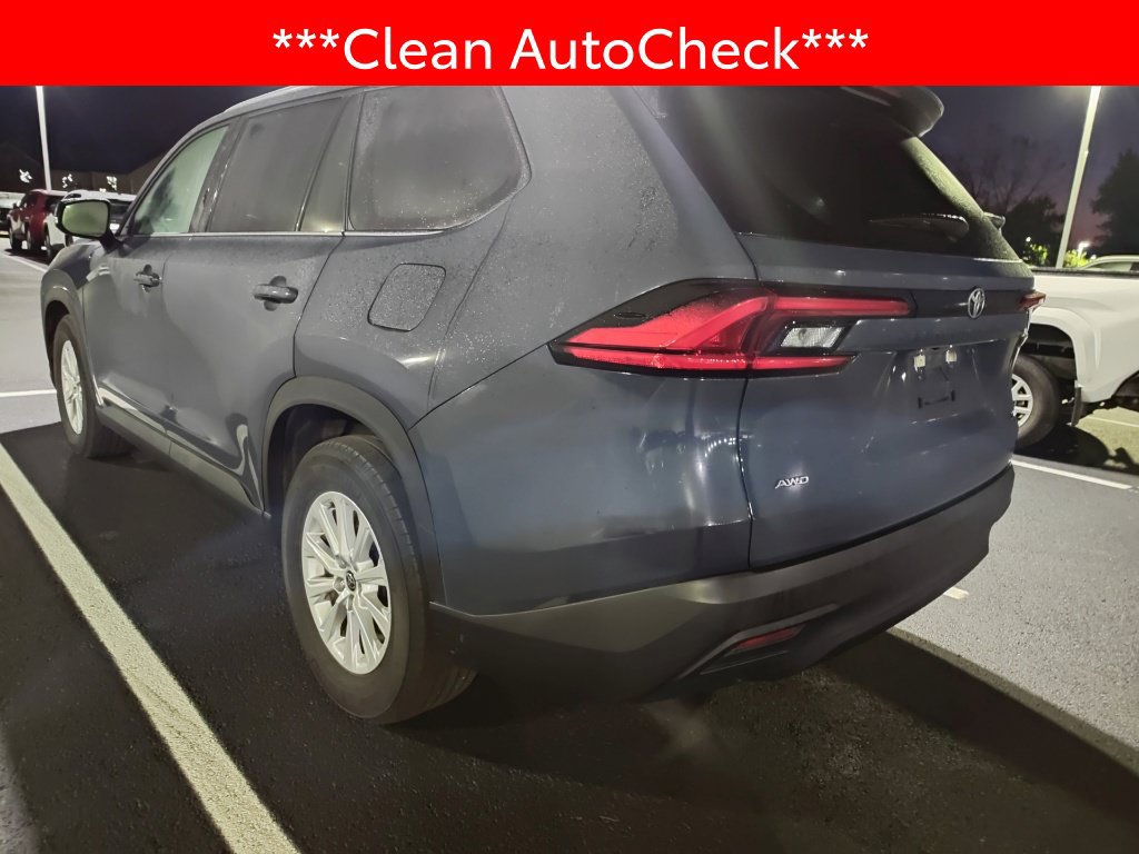 Used 2024 Toyota Grand Highlander AWD image 4