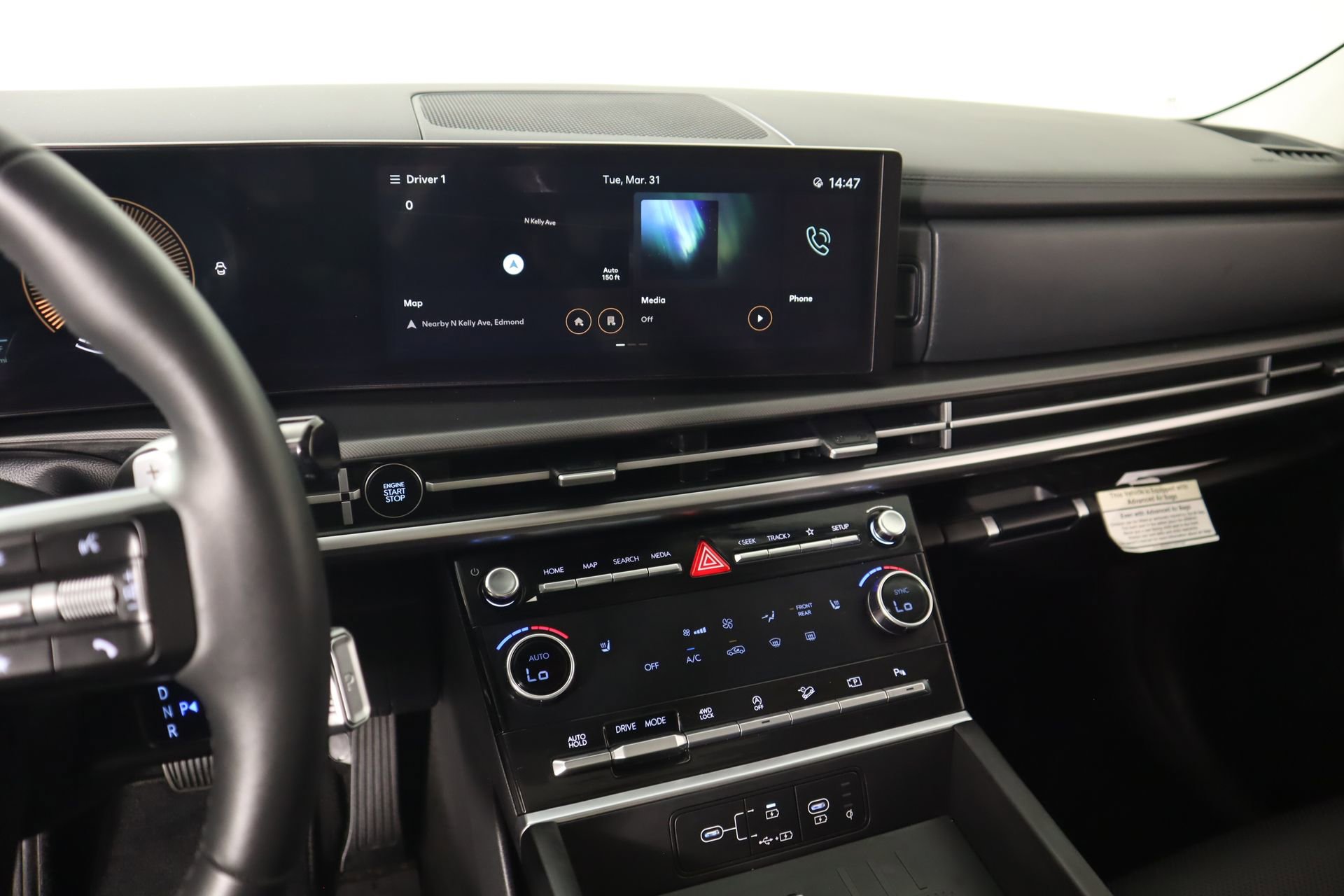 Certified 2025 Hyundai Santa Fe XRT image 5