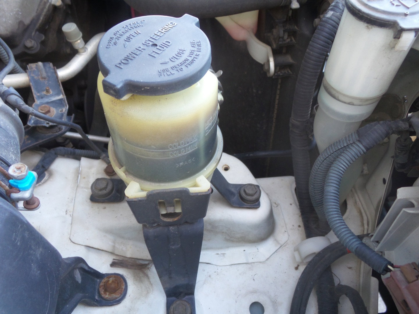 Used 2005 Toyota 4Runner SR5 AWD/4WD image 38