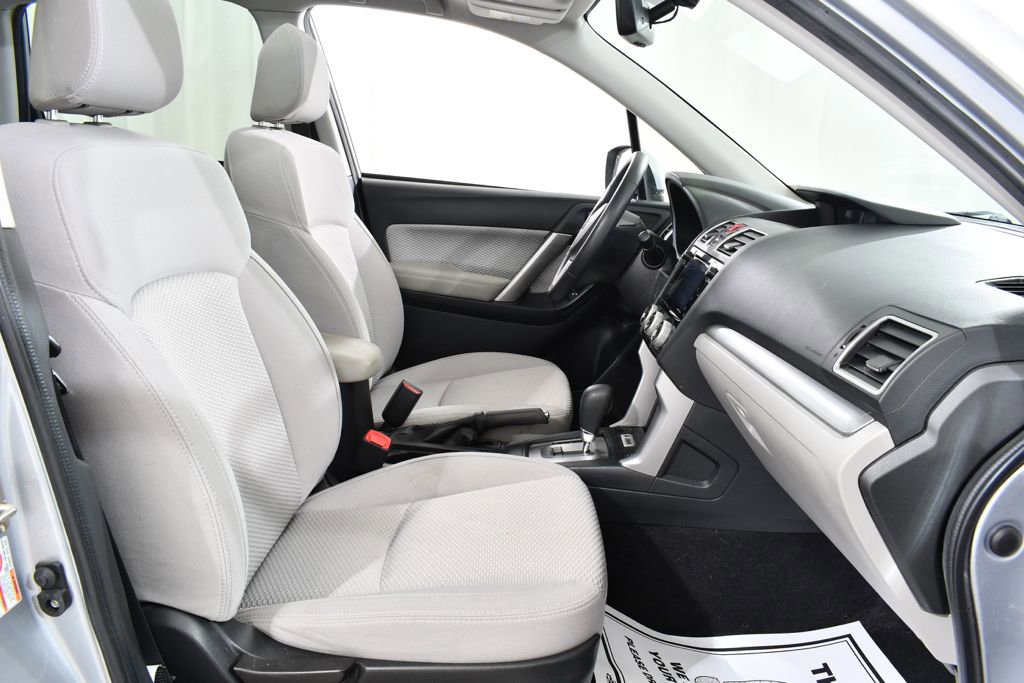 Used 2017 Subaru Forester 2.5i Premium w/ All-Weather Package image 10