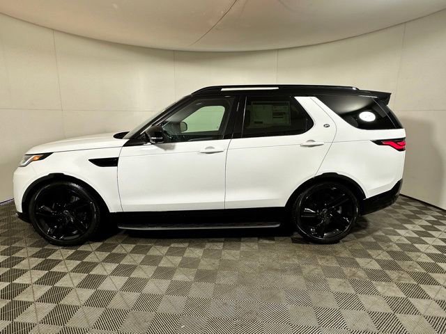 Used 2025 Land Rover Discovery Dynamic SE image 9
