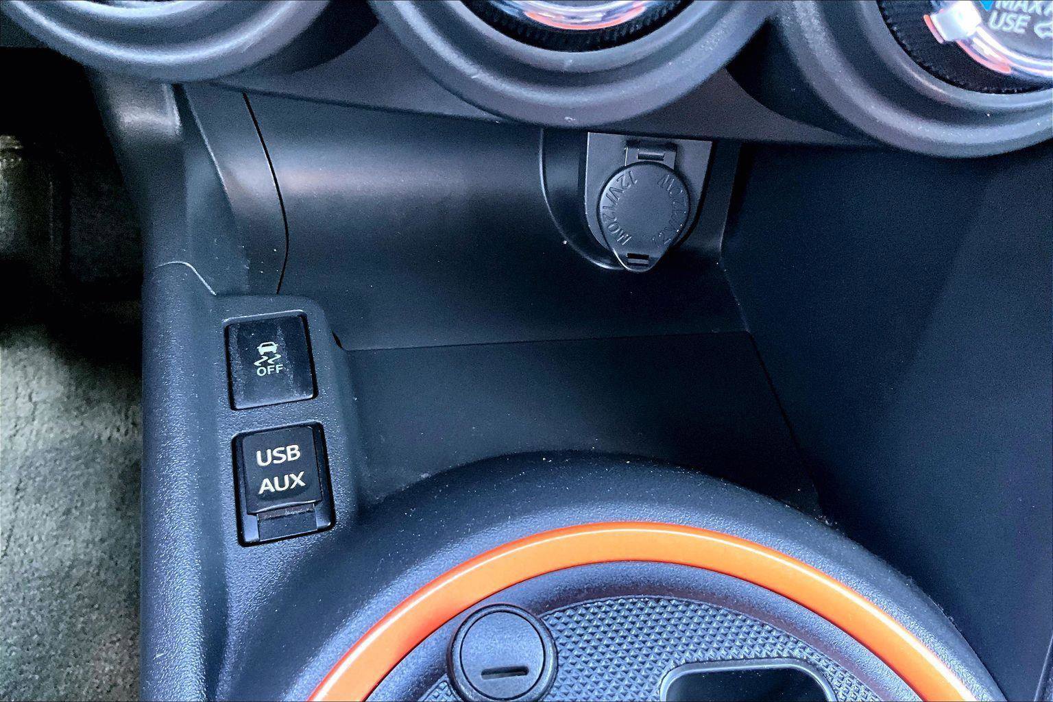 Used 2015 Scion tC image 31