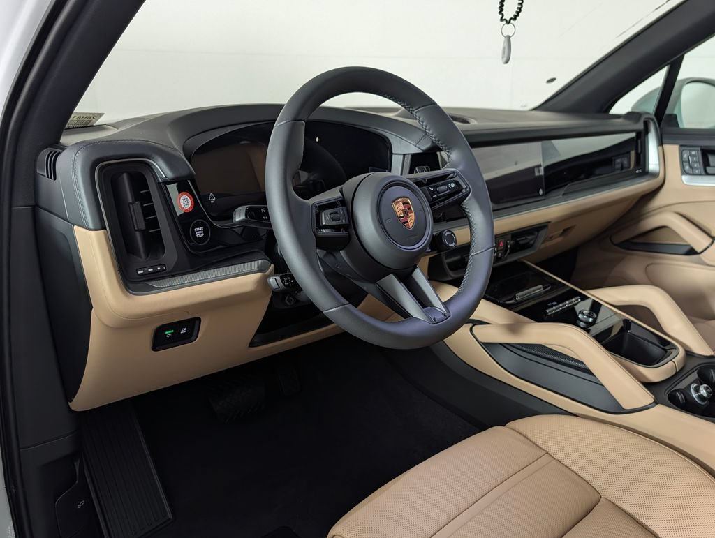 New 2026 Porsche Cayenne AWD/4WD image 4