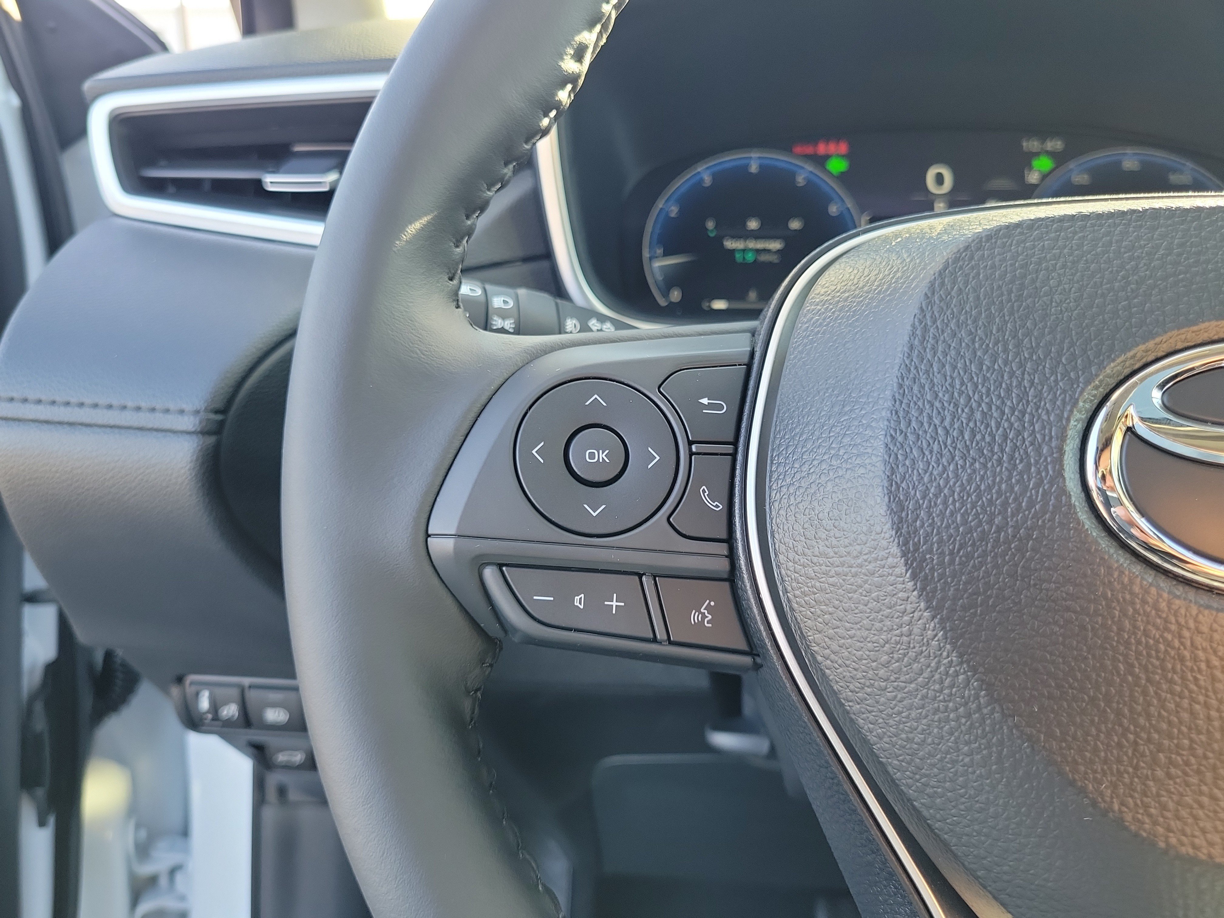 New 2026 Toyota Corolla Cross XLE w/ Convenience Package FWD image 22