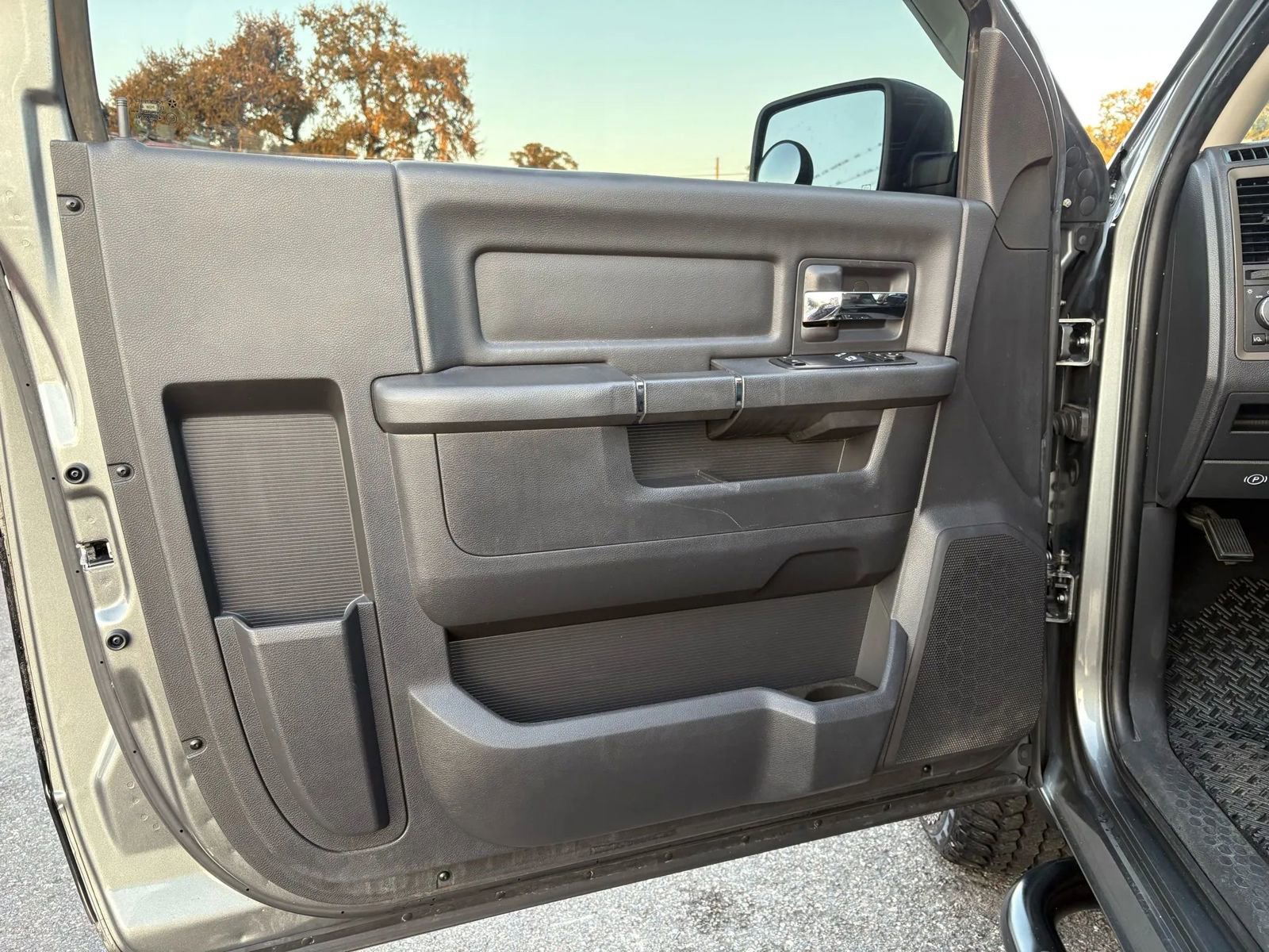 Used 2012 RAM 1500 Express image 10