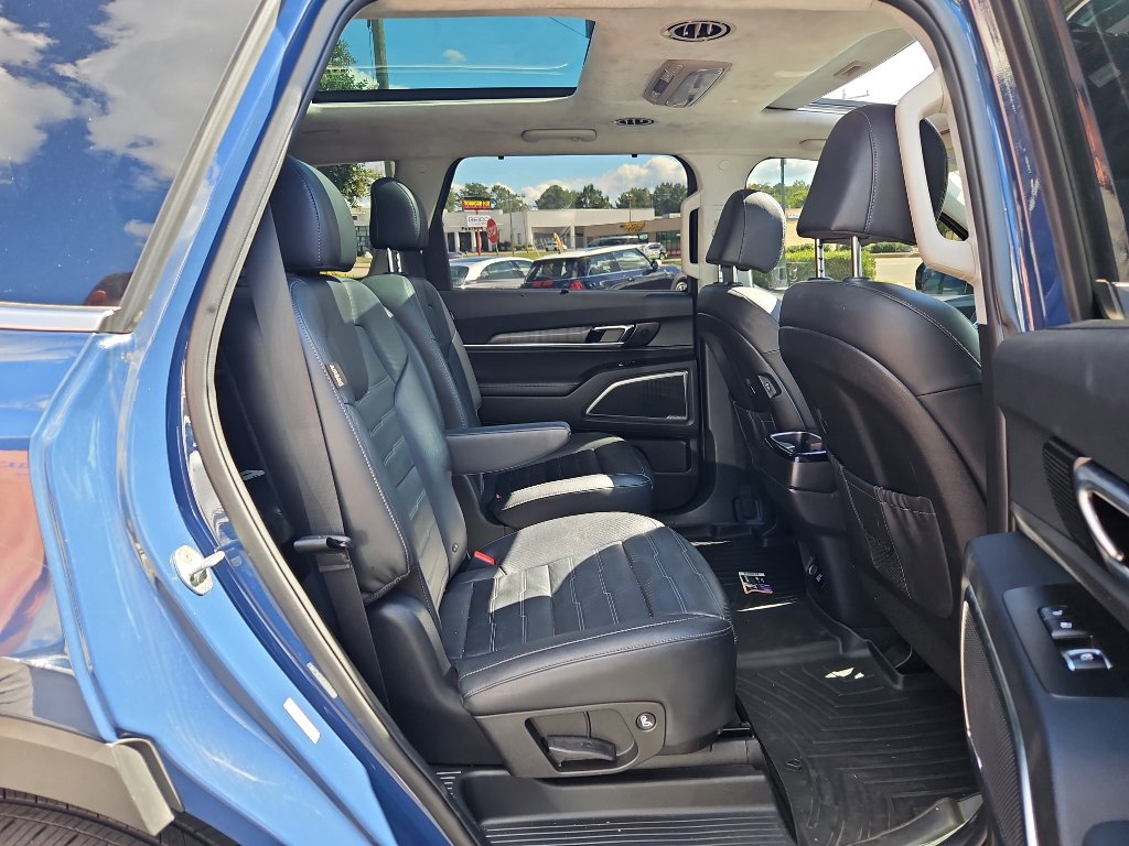 Used 2023 Kia Telluride SX Prestige image 11