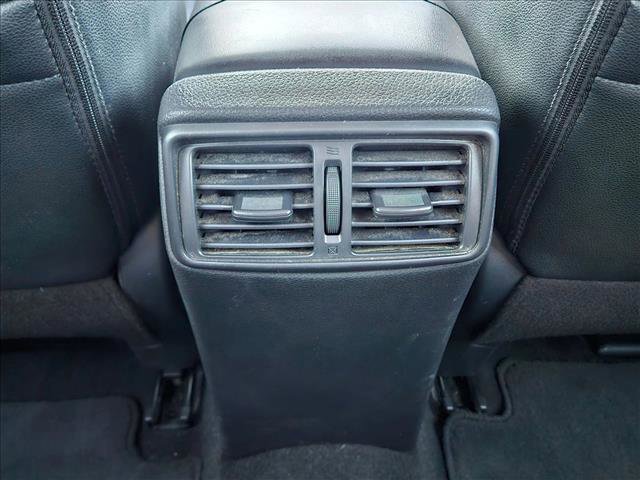 Used 2019 Nissan Rogue SL image 17