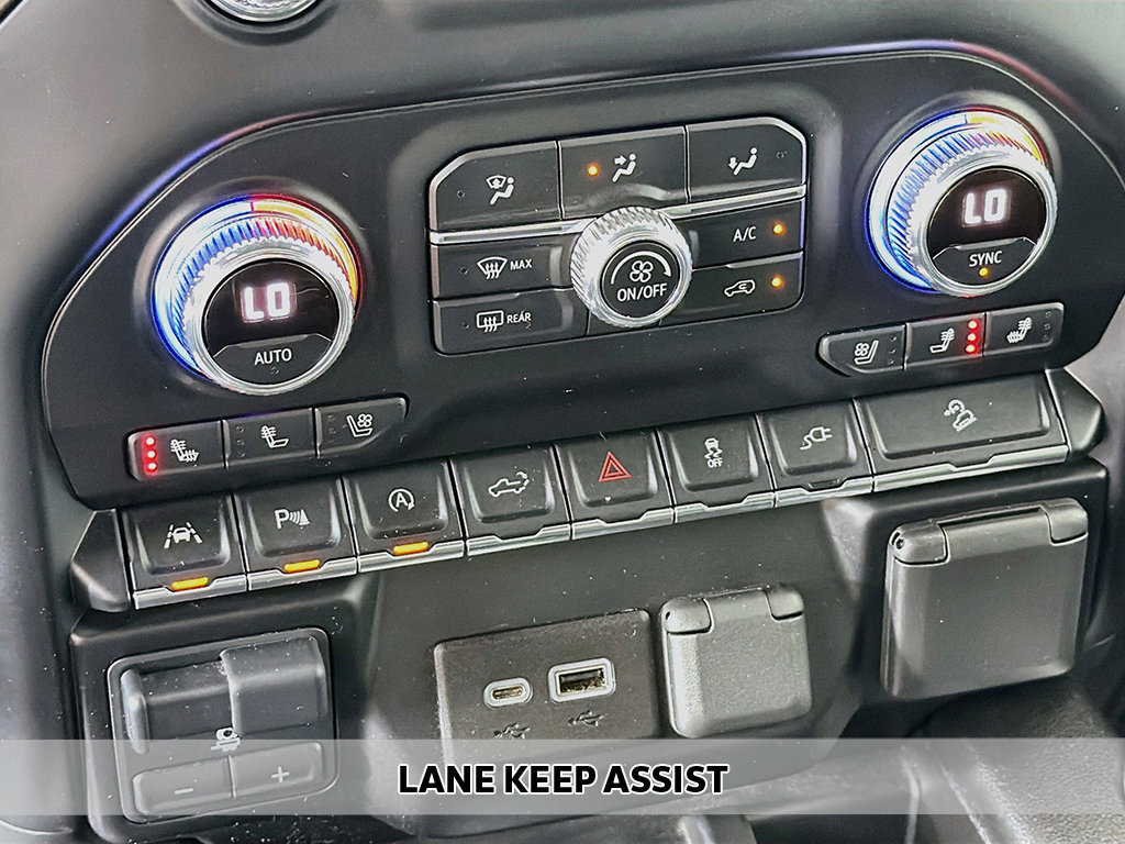 Used 2021 GMC Sierra 1500 AT4 w/ AT4 Premium Package AWD/4WD image 8