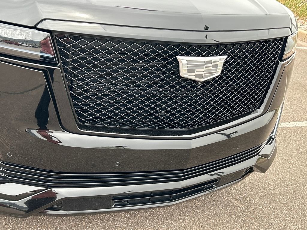 Used 2024 Cadillac Escalade Sport w/ LPO, ONYX Package image 23