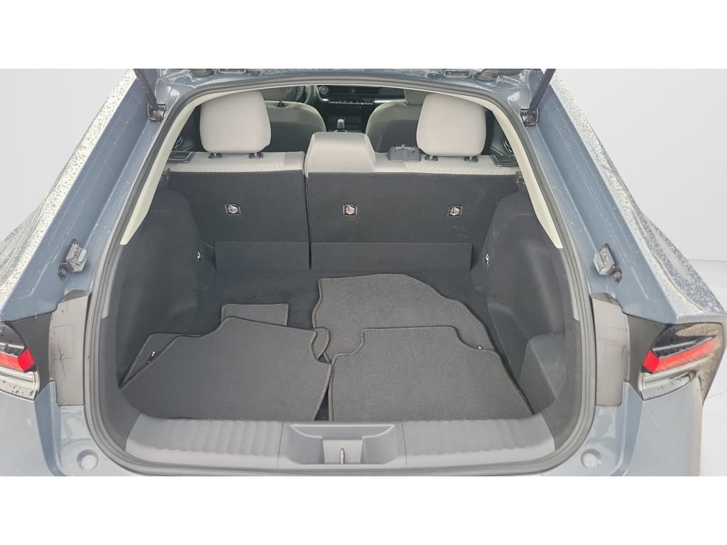 Certified 2024 Toyota Prius LE FWD image 9