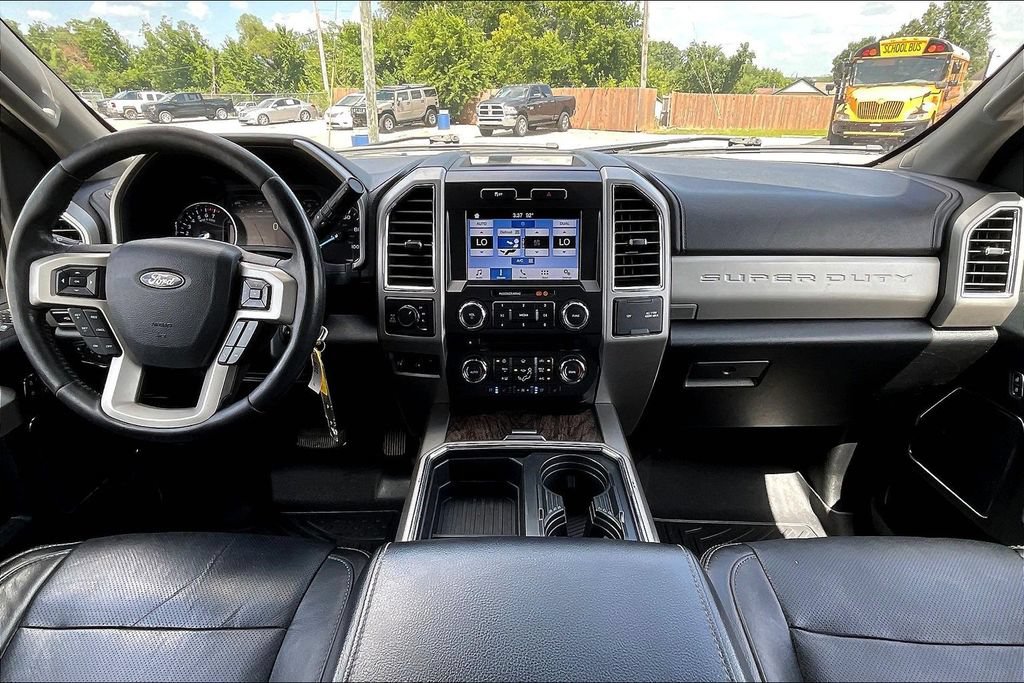 Used 2018 Ford F250 Lariat w/ Lariat Value Package AWD/4WD image 5