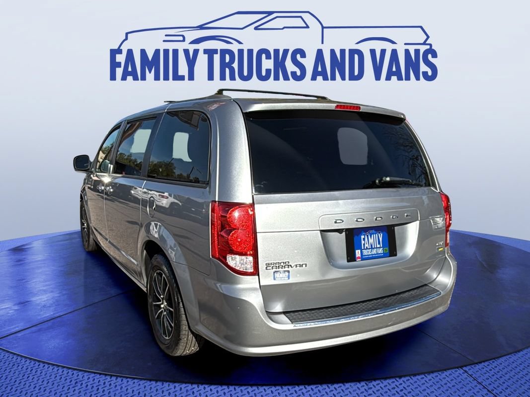 Used 2018 Dodge Grand Caravan GT FWD image 3