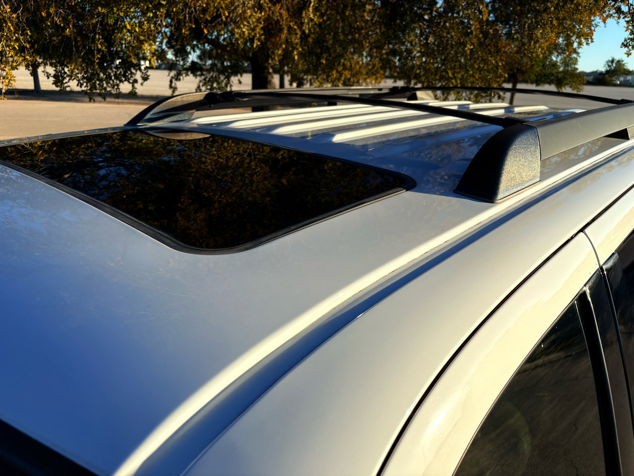 Used 2010 Ford Explorer XLT image 19