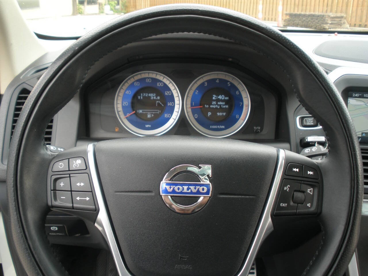 Used 2011 Volvo XC60 T6 R-Design w/ Convenience Pkg AWD/4WD image 37