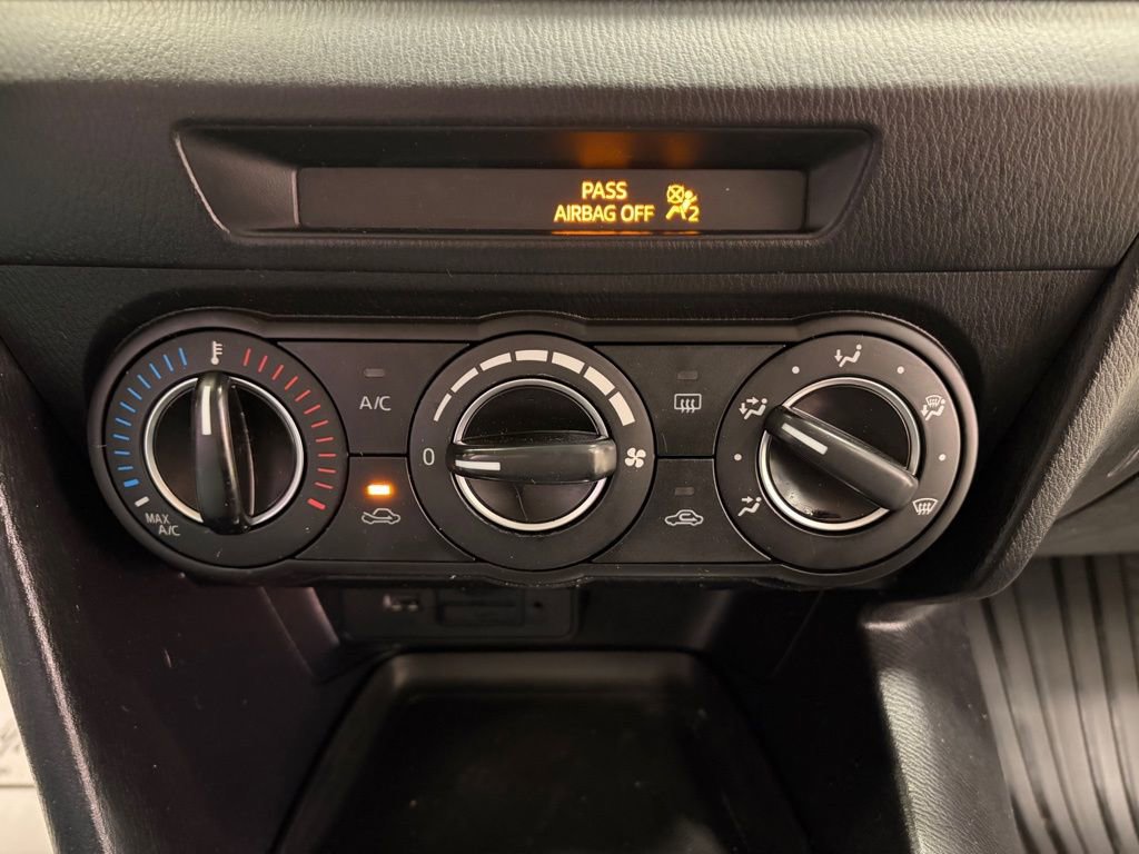 Used 2016 MAZDA MAZDA3 i Sport w/ Preferred Equipment Package image 15