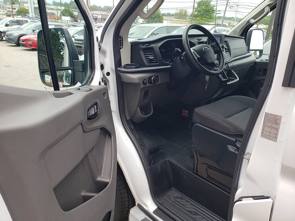Certified 2023 Ford Transit 250 Low Roof w/ Exterior Upgrade Package RWD image 9