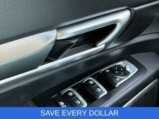 Used 2022 Kia Telluride LX FWD image 11